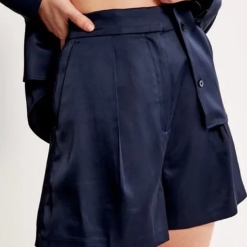 Abercrombie satin shorts